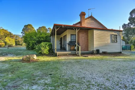 Mountain View Motor Inn & Holiday Lodges Отели в г. Холс Гэп