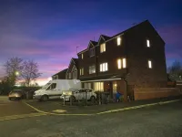 Warrington Suites by Relax Stays Hotels in Lymm