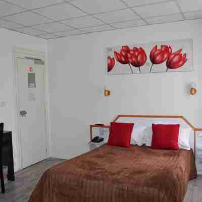 Hôtel Croix de Malte Rooms
