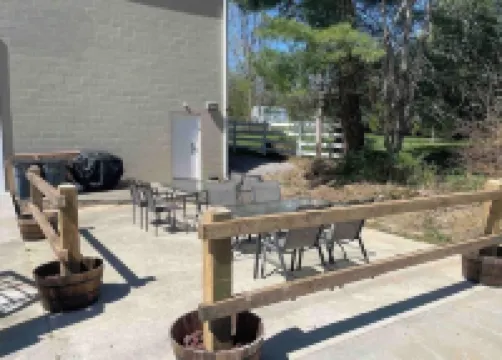 New Near Jamestown Dock - A Hotels in Jamestown