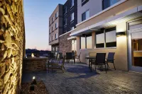 Fairfield Inn & Suites Sheboygan Hotels in Sheboygan Falls