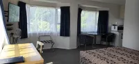 Cypress Court Motel