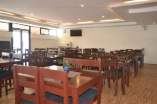 Columbus Plaza Hotel