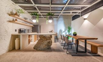 Provenza 6 Bedroom House by Housy Host