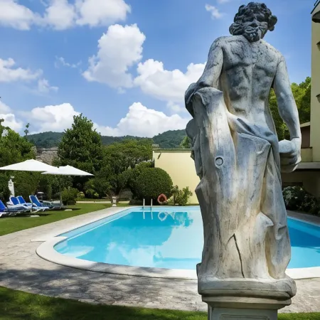 Hotel Royal