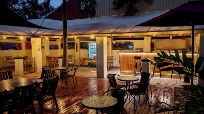 レストラン ケアンズ クイーンズ コートの写真