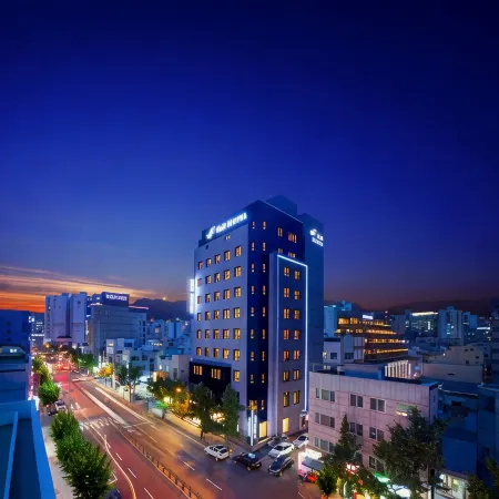 GNB Hotel Отели рядом с достопримечательностью «Рынок Схиндонга»