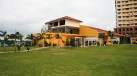 AFamosa Purple Dream Residence Condotel Homestay