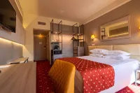 Best Western Plus Lido Hotel