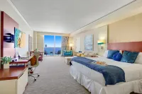 Ocean View and Community Amenities - Luxurious Beachfront Getaway