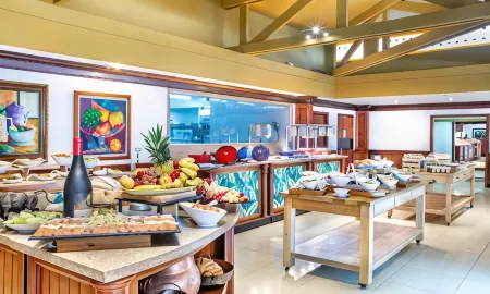 Torre Monserrate Отели рядом с достопримечательностью «Iglesia de la Tercera Orden»