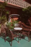 Royal Grove Waikiki - Rooftop Pools