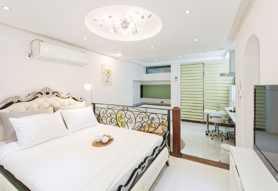 키마리스펜션 바닷가 전경 이미지