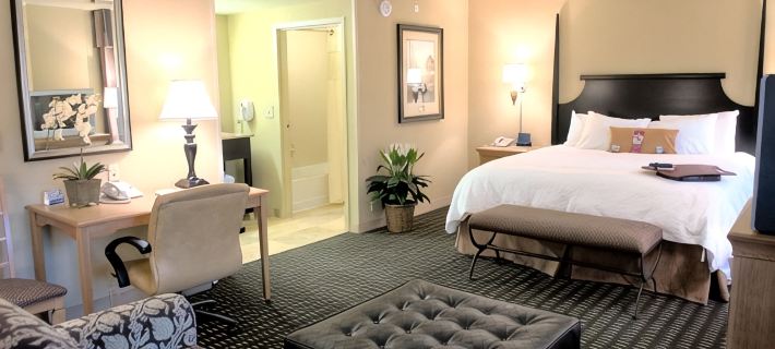 Hampton Inn & Suites by Hilton Mobile Airport University Area Hotels in Mobile