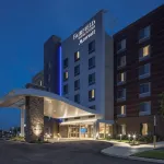 Fairfield Inn & Suites Pittsburgh North/McCandless Crossing Hotel in zona La Roche College