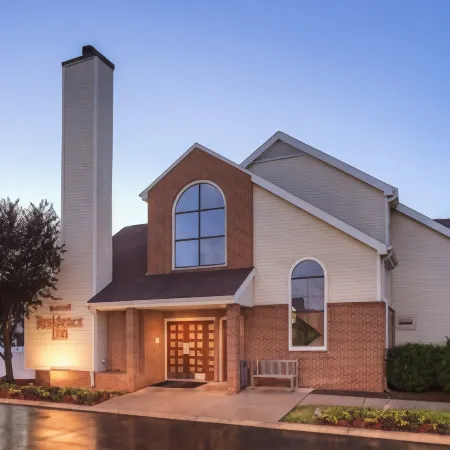 Residence Inn Harrisburg Hershey Отели рядом с достопримечательностью «Парк Клаун»