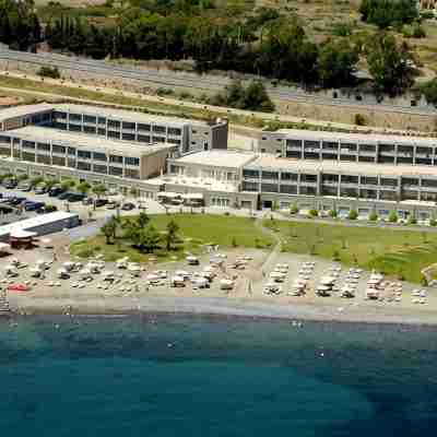 Aregai Marina Hotel & Residence Hotel Exterior