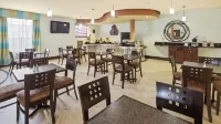 Best Western Plus Bradenton Gateway Hotel