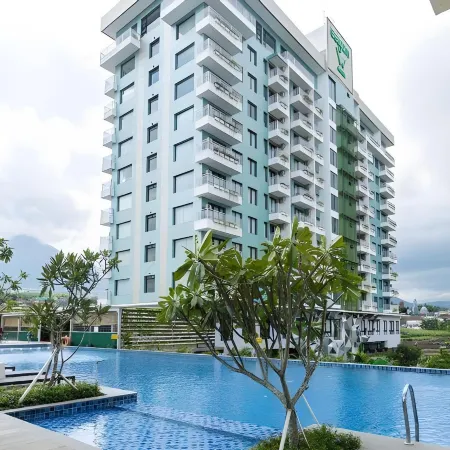 Senyum World Hotel