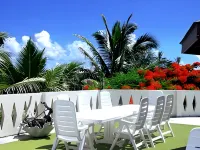 Raina Beach Apartments & Houses