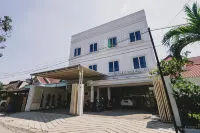 RedDoorz Near Hermes Place Polonia Medan Các khách sạn ở 