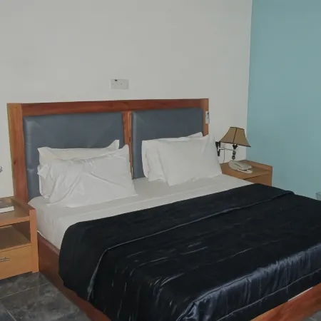 Harlescourt Hotels - Guest Room
