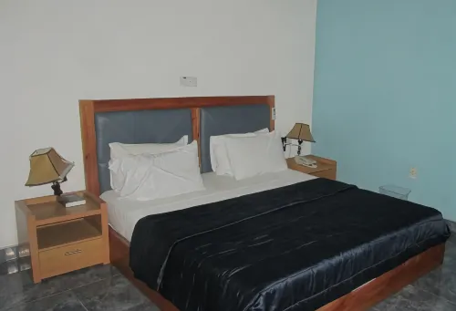 Harlescourt Hotels - Guest Room - balkon