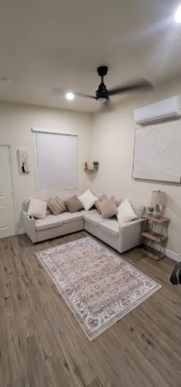 New Charming 2-bedroom Casita in nice El Centro with WiFi, AC