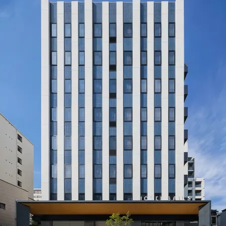 Hotel Sails Отели рядом с достопримечательностью «Станция Universal City»