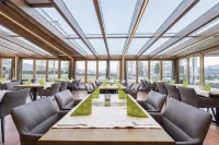 Momentum Hotel Hotels in Anif