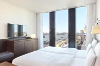 Empire Riverside Hotel