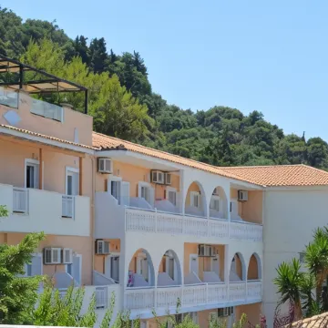 Agoulos Beach Hotel