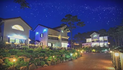 Taean (Anmyeondo) Jijunghae Pension Hotels in 