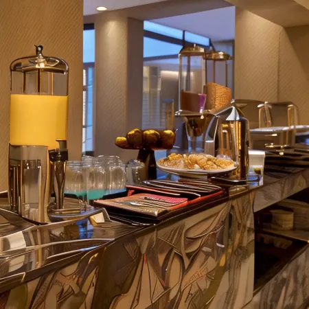 Omid Saldanha Hotel