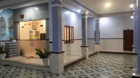 Motel Hoang Gia - Motels