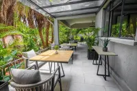 Macadamia Boutique Living