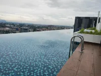 Decozy9.0 Ipoh Town Condo(12pax) - 루프탑 수영장