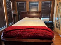 Historic Victorian - 2 queen size beds, with WiFi, AC, TV. - Хоумстей