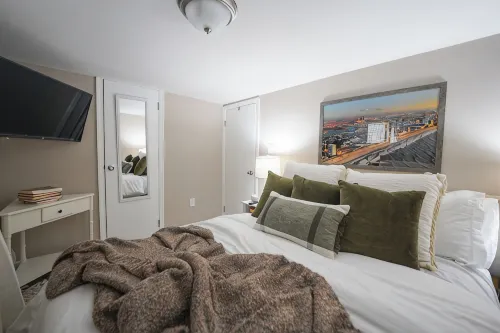 Cozy and BRAND NEW 2-bedroom unit in Elizabeth; 3 min.from NYC train and airport
