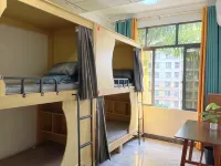 Shiyou Bajiu Youth Hostel (Beihai Yintan International Passenger Port)