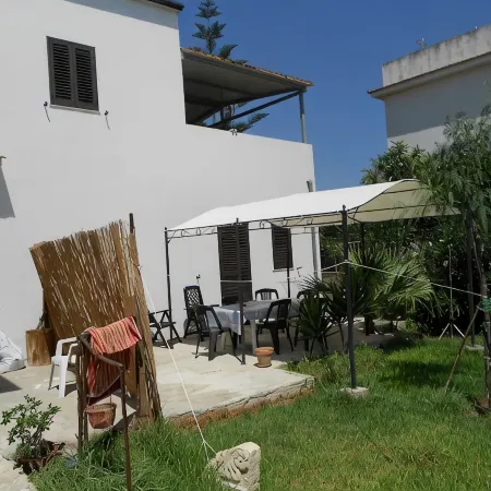 Villa Lucia 50 meters from the sea