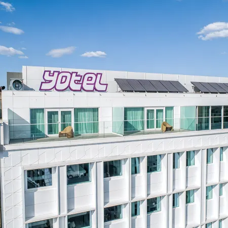 Yotel Porto