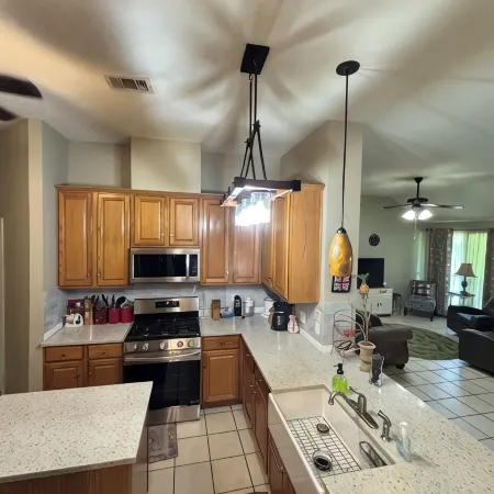 Lovely 4-bedroom house with AC in Round Rock