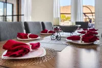 New Lakefront w/ Free Boat & Pool & Massage Chair & Near State Farm Stadium - مسبح خاص