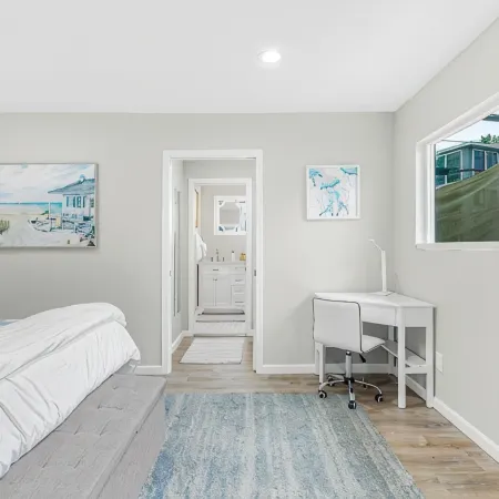 "The Shores" One Bedroom with A/C Steps to La Jolla Shores Beach, San Diego