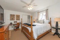 Modern Comfort & Convenience – 3BR Home Next to Juniata College! - 4-Star