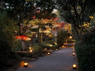 庭 鶴巻温泉 元湯陣屋の写真