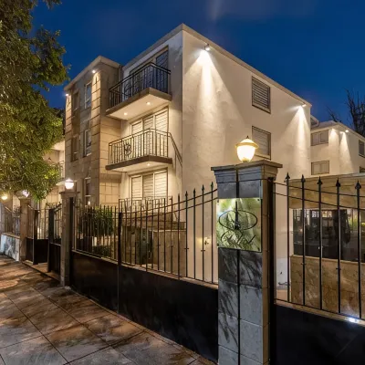 Suites Obelisk Hotels near Chapultepec Attraction Park