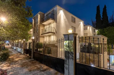 Suites Obelisk Hotels near Lago del Bosque de Chapultepec