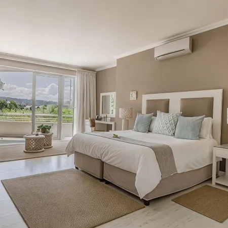 The Robberg Beach Lodge - Lion Roars Hotels & Lodges
